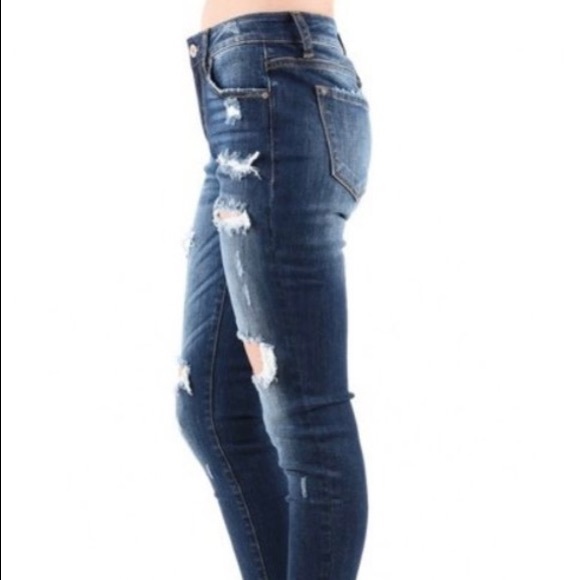 SOLD OUT - Picture 4 of 6